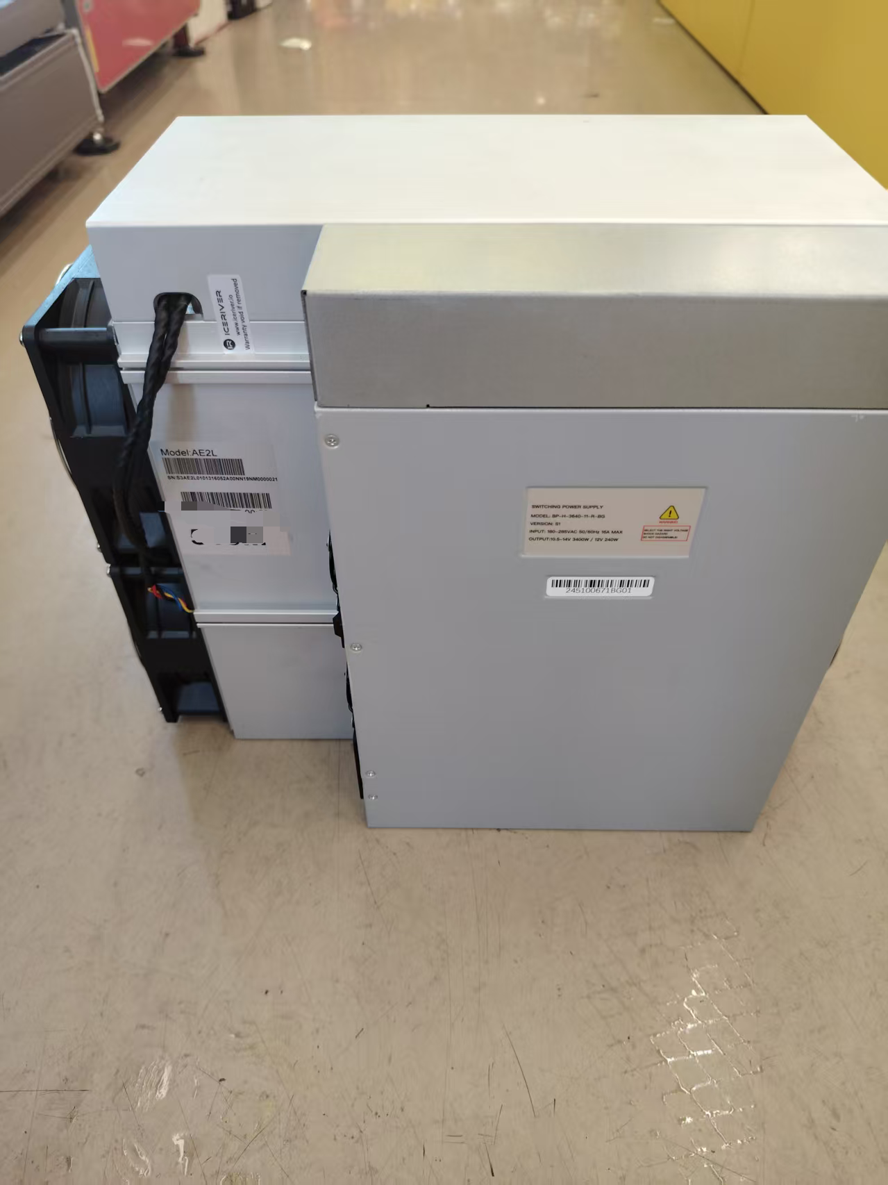 ICERIVER AE2 720Mh 1300W Aleo ALEO Miner with PSU Free Shipping